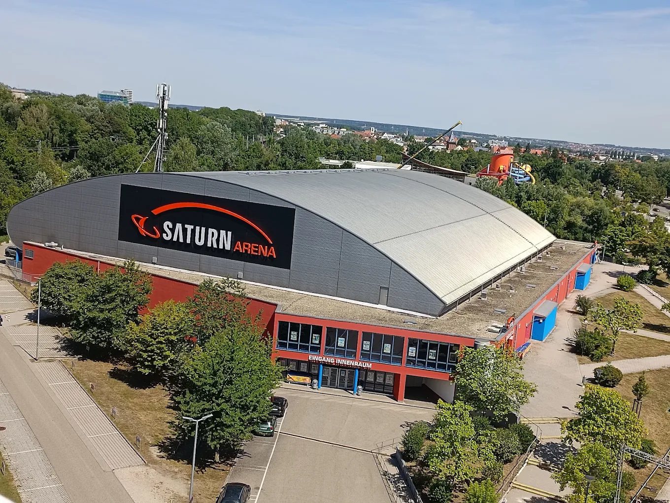 Saturn Arena Ingolstadt von außen